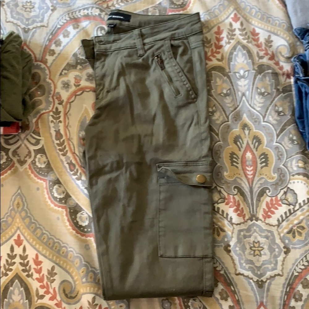 Never worn, too tight